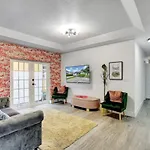 397 A - Beautiful Home In Maimi