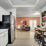 397 A - Beautiful Home In Maimi